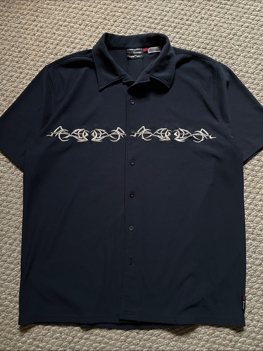 Vintage Y2K r2 polyester button down short sleeve shirt